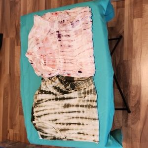 Lot of 2 Tie Dye Short Sleeved Tops - Size XL